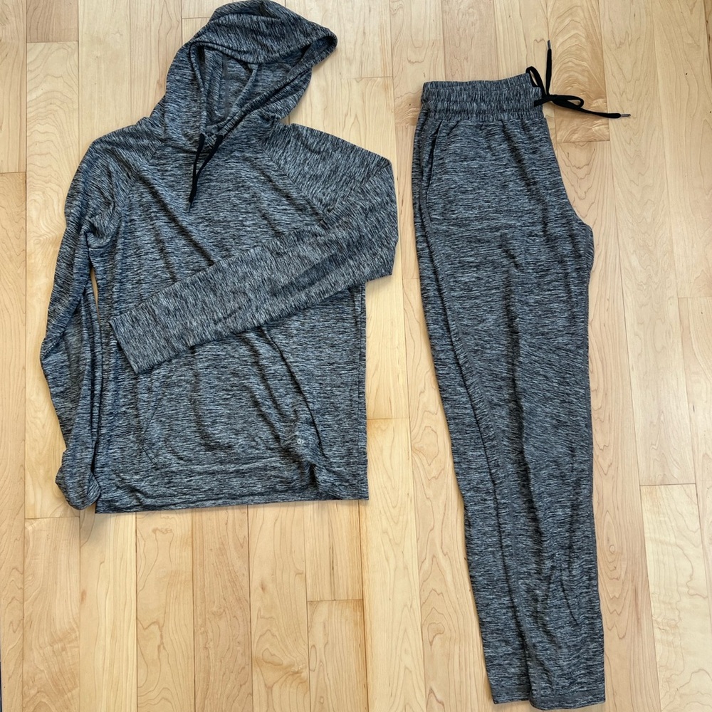 Outdoor Voices Year 2 Hooded CloudKnit Set